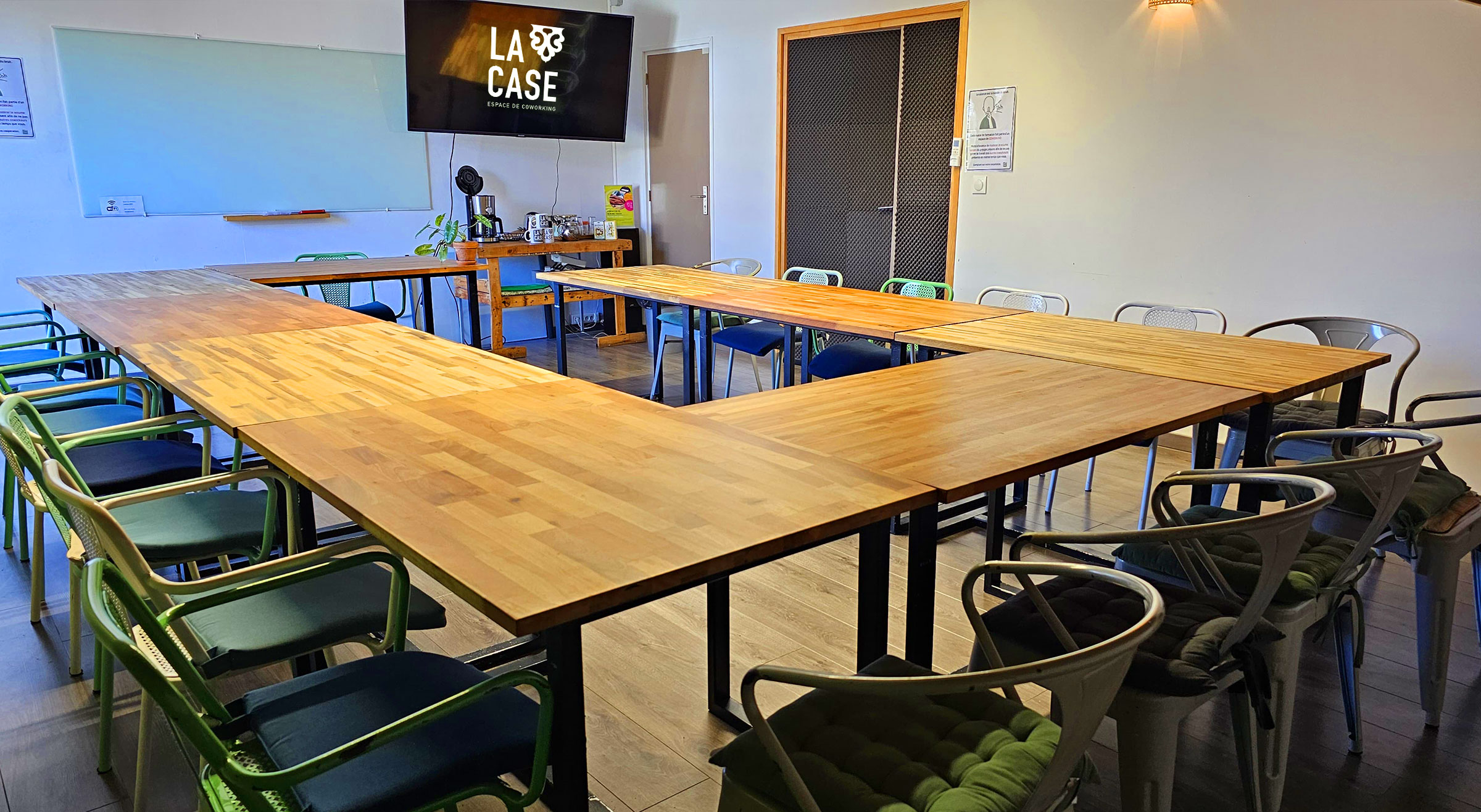 Salle de réunion - La Case Coworking